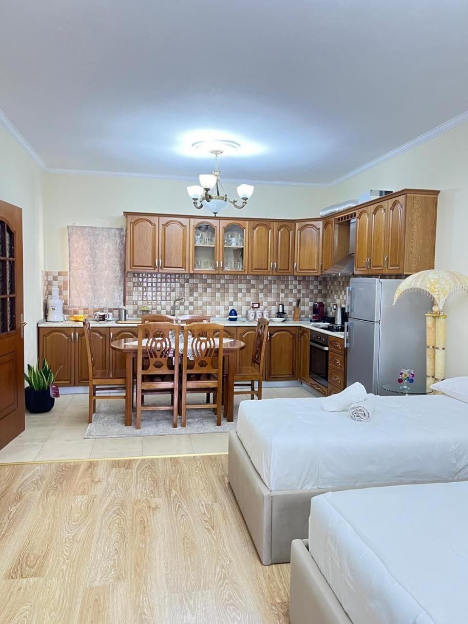 Kasmi Home 2 Krujë Екстериор снимка